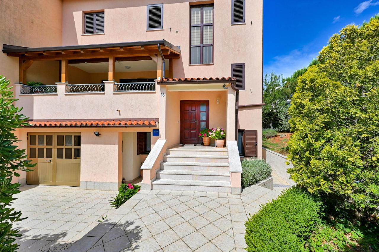Iby Apartment Πούλα Εξωτερικό φωτογραφία