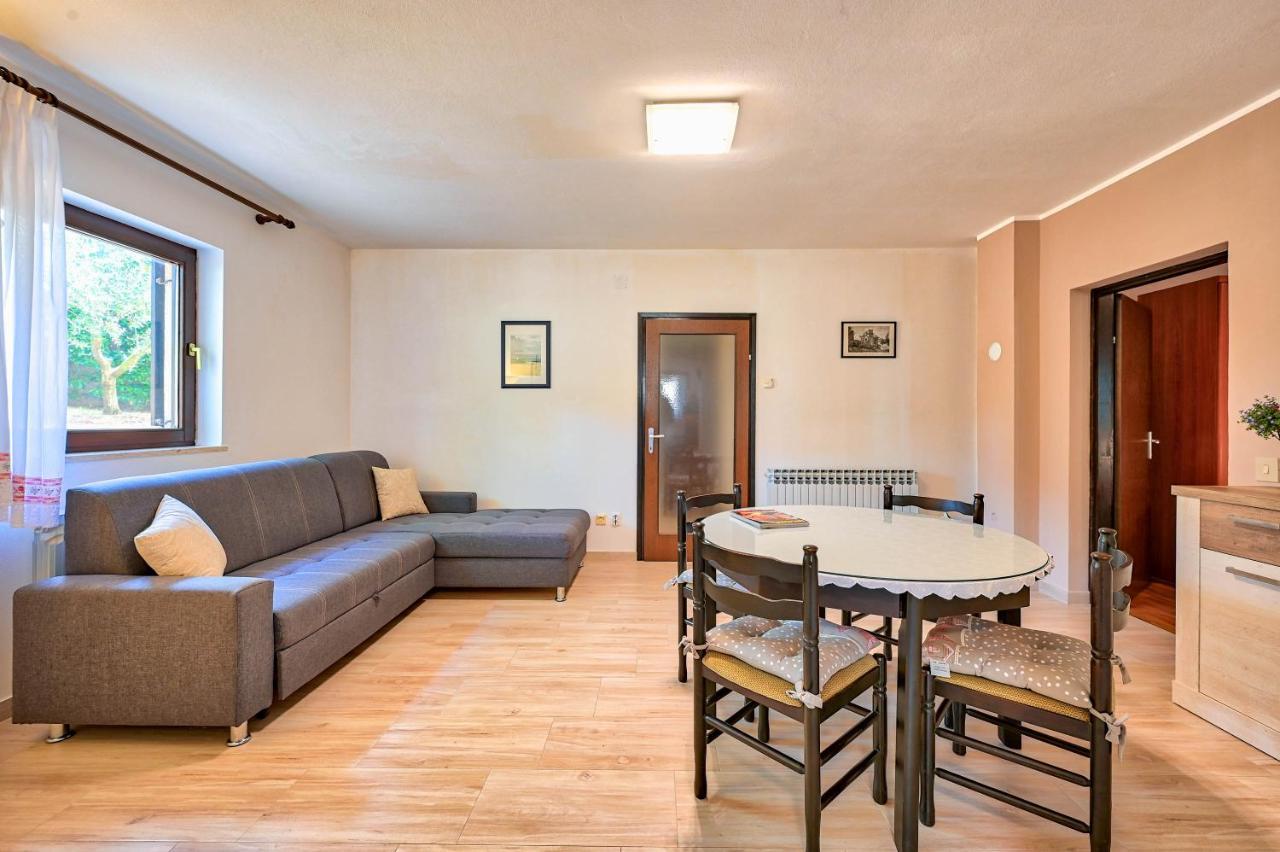 Iby Apartment Πούλα Εξωτερικό φωτογραφία