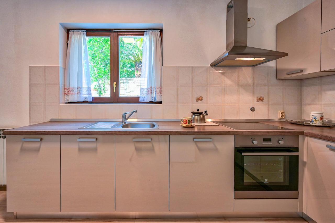 Iby Apartment Πούλα Εξωτερικό φωτογραφία
