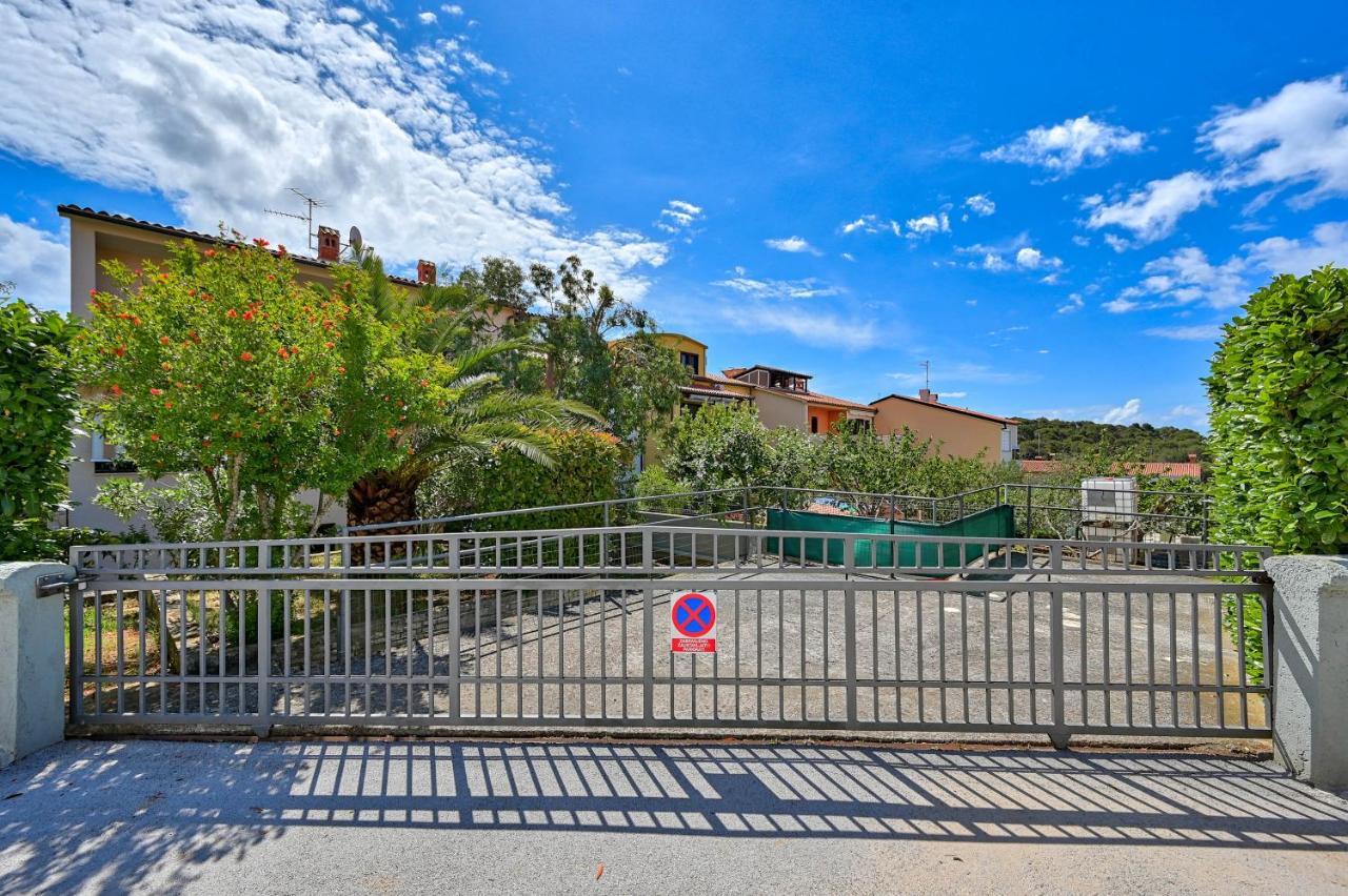 Iby Apartment Πούλα Εξωτερικό φωτογραφία