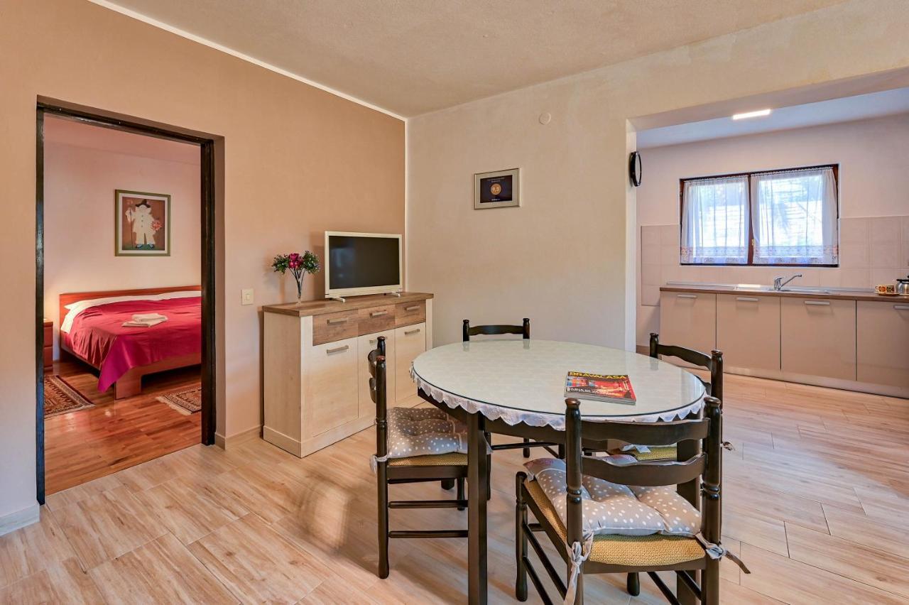 Iby Apartment Πούλα Εξωτερικό φωτογραφία