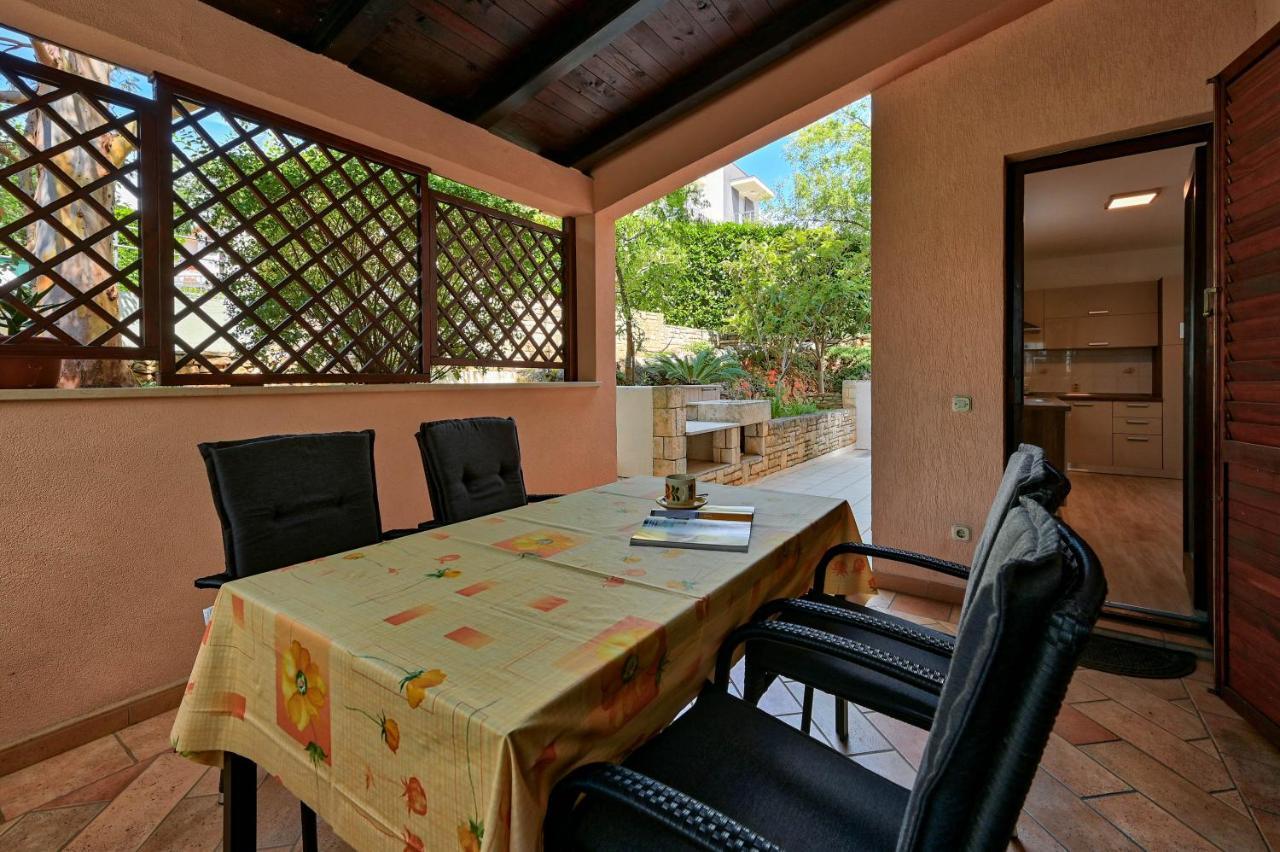 Iby Apartment Πούλα Εξωτερικό φωτογραφία